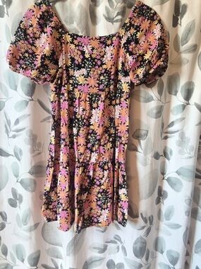 SO Floral Puff-Sleeve Kids Top - Pink, Orange & Yellow on Black